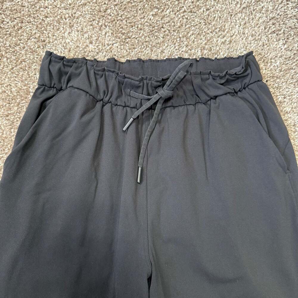 Lululemon Keep Moving Pant Quiet Luxury Minimalist Athleisure Careercore 6 - Picture 6 of 6